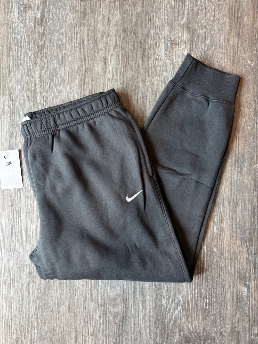 NWT Nike Mens Gray Jogger Sweatpants XL, XXL